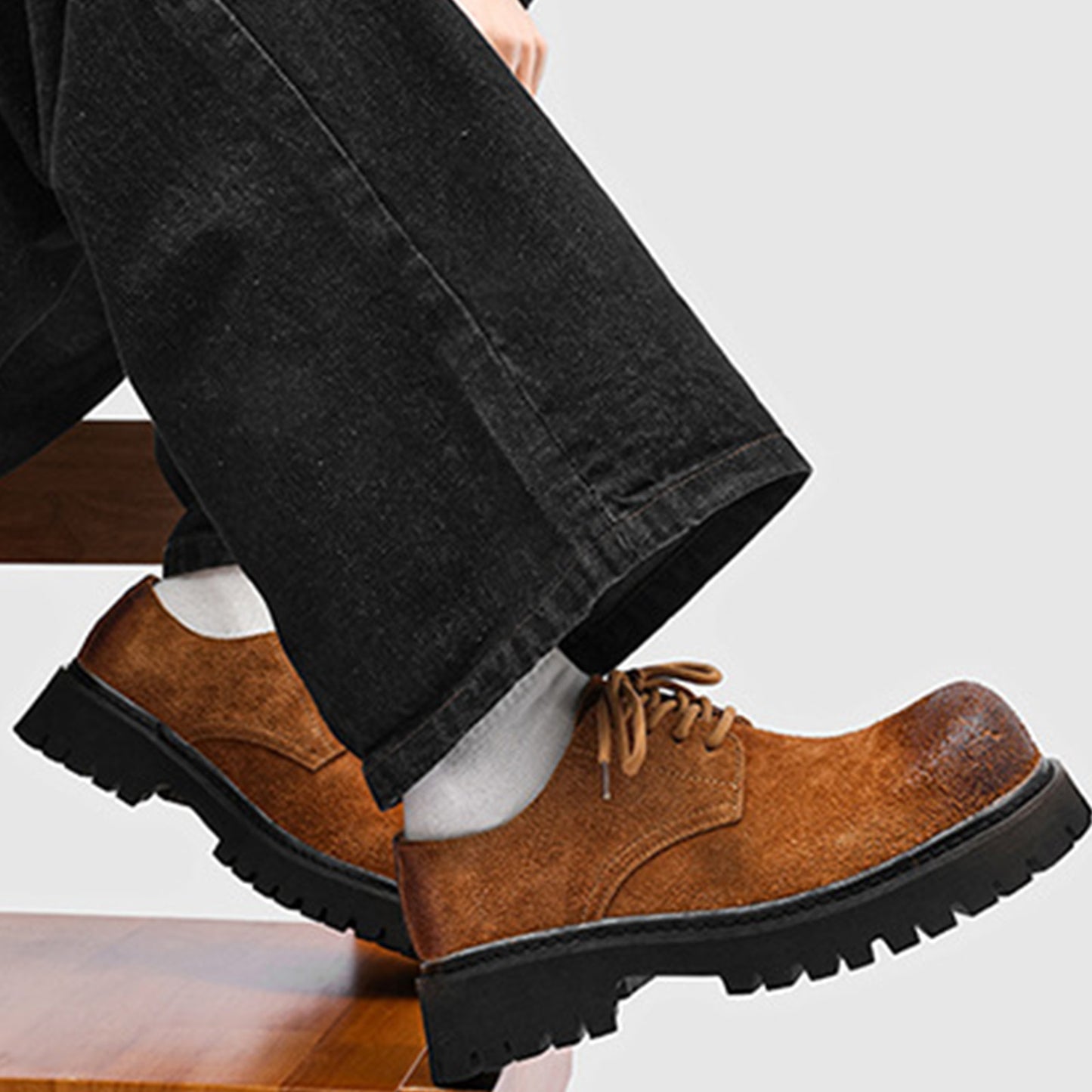 Men's Derby Shoes Retro-Textured Chunky Sole with Distressed Finish