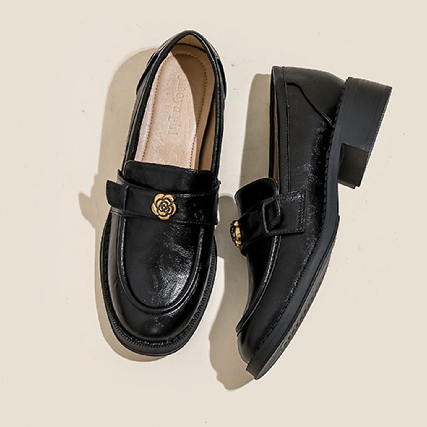 Women's Loafers with Elegant Metallic Floral in Soft Leather & Comfortable Sole