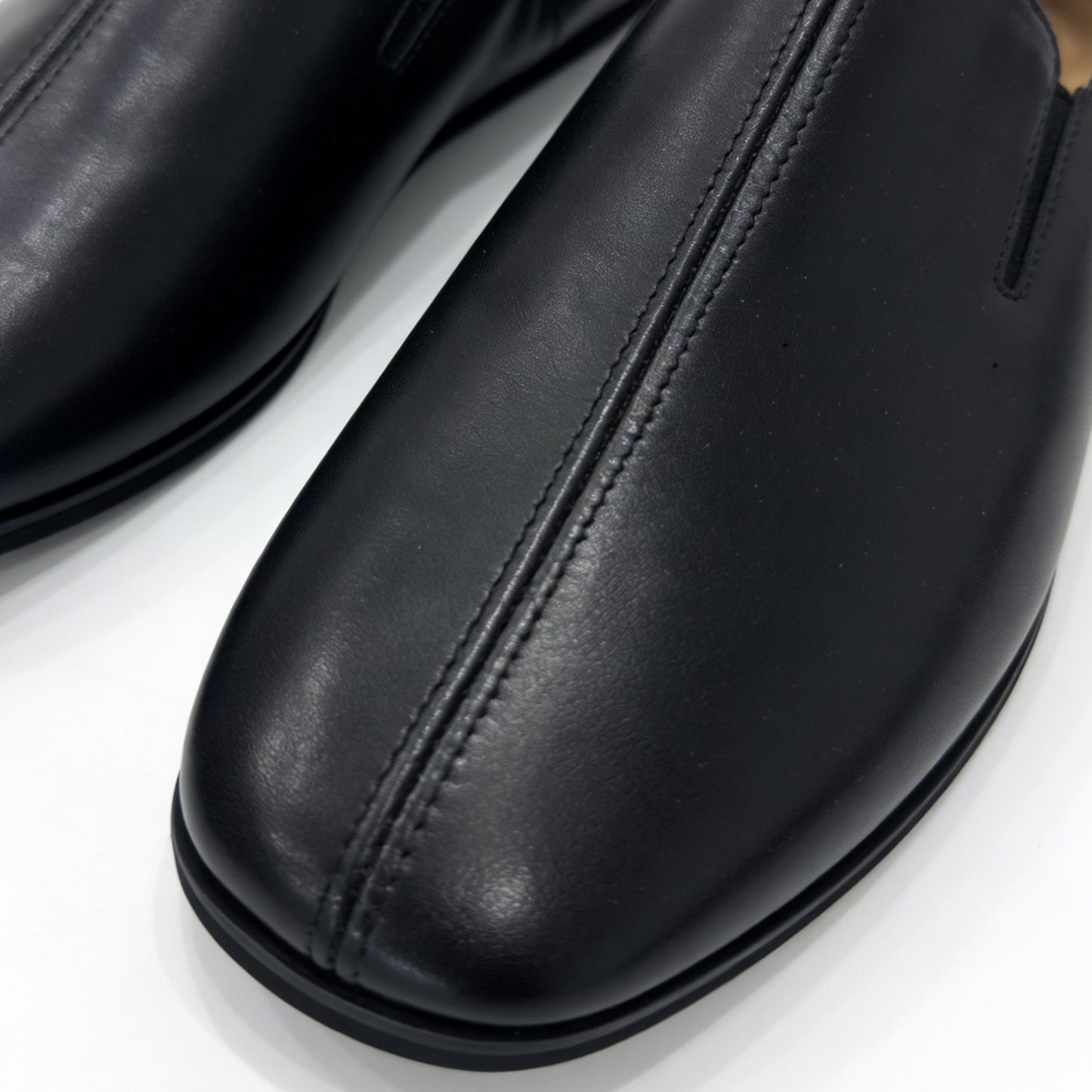 Men's Slip-On Dress Shoes with Distinctive Folded Collar Design