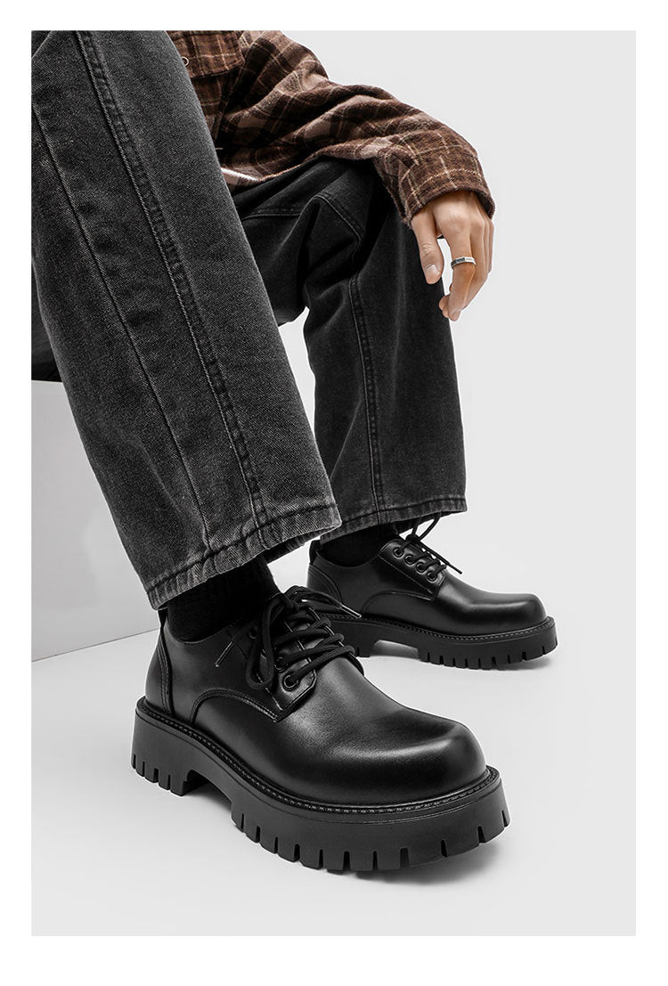 Men's Derby Shoes with Bold Tread Sole & Stitch Detailing