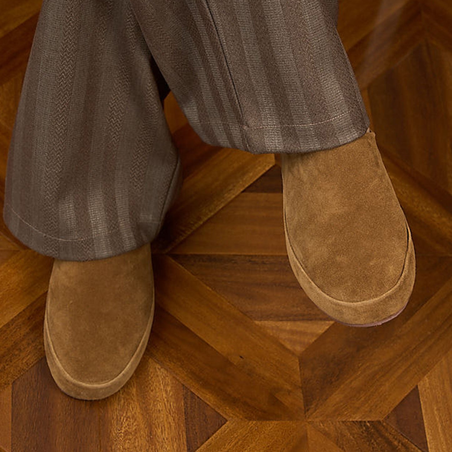Men's Backless Slip-On Mules: Sleek & Modern Design