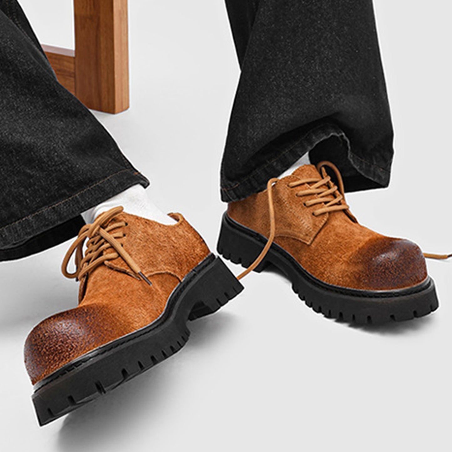Men's Derby Shoes Retro-Textured Chunky Sole with Distressed Finish