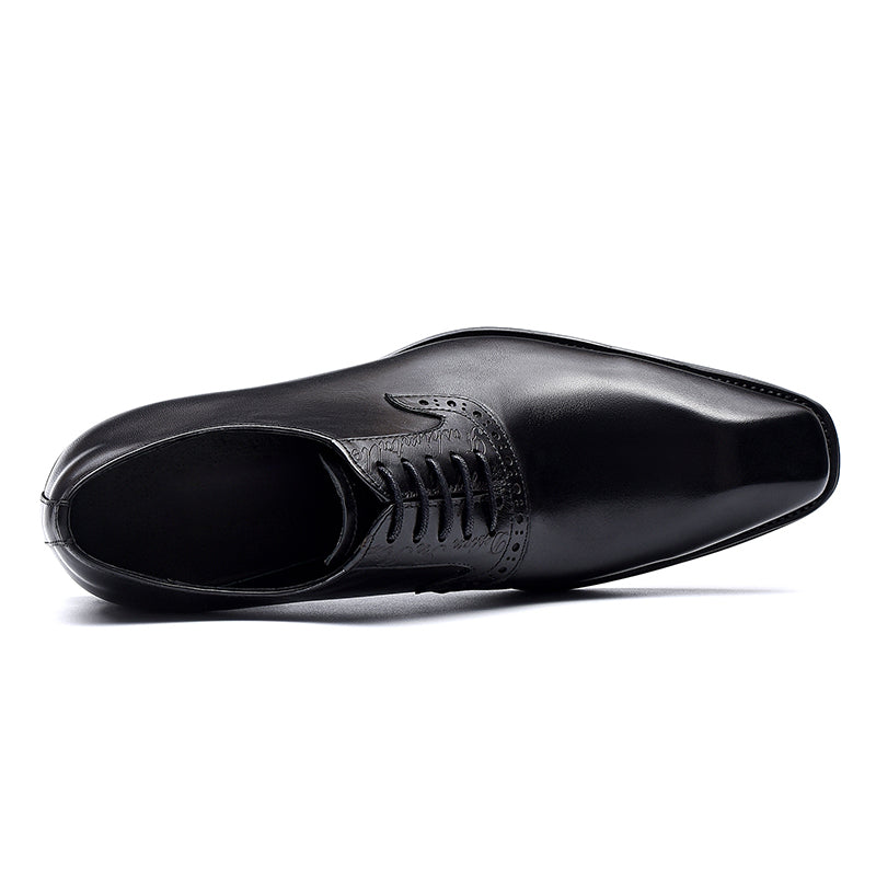 Men's Oxford Shoes - Polished Leather & Secure Lace Design