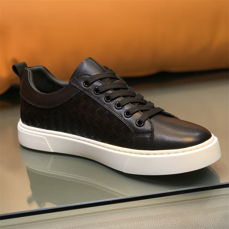 Men's Woven Panel Sneakers: Contrast Sole & Modern Textured Design