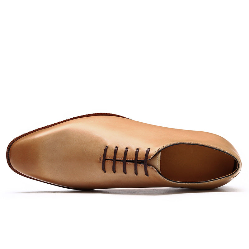 Men's Oxford Shoes - Polished Leather & Reinforced Lace Design
