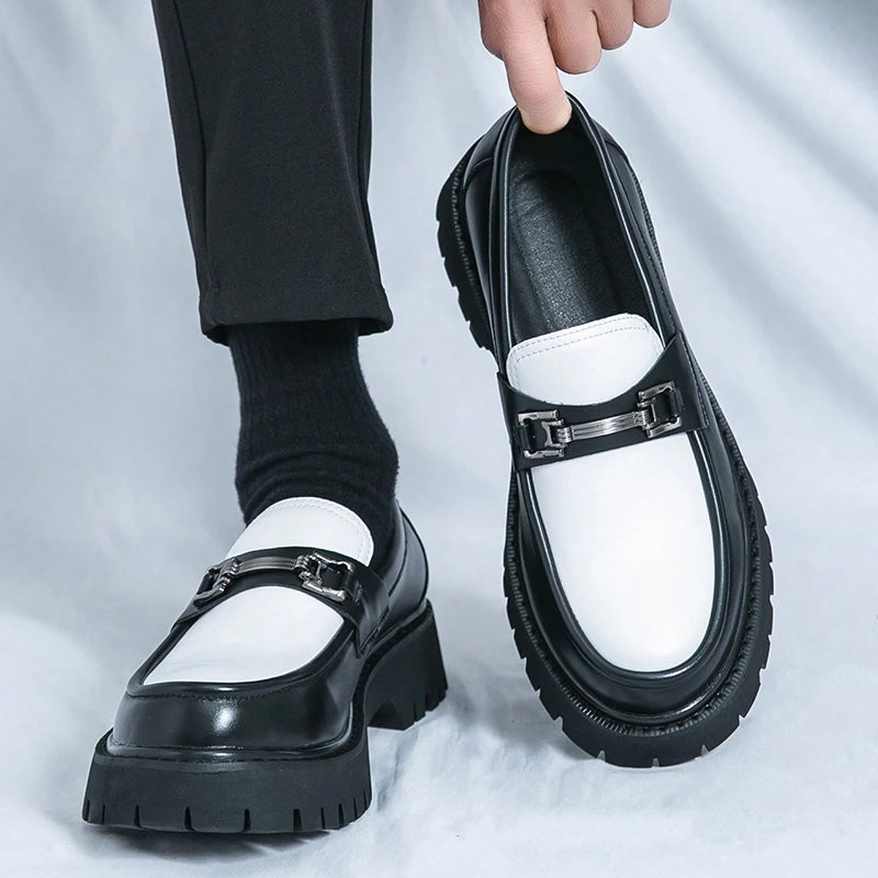 Contrast Men's Loafer: Sculpted Sole & Refined Metal Detail