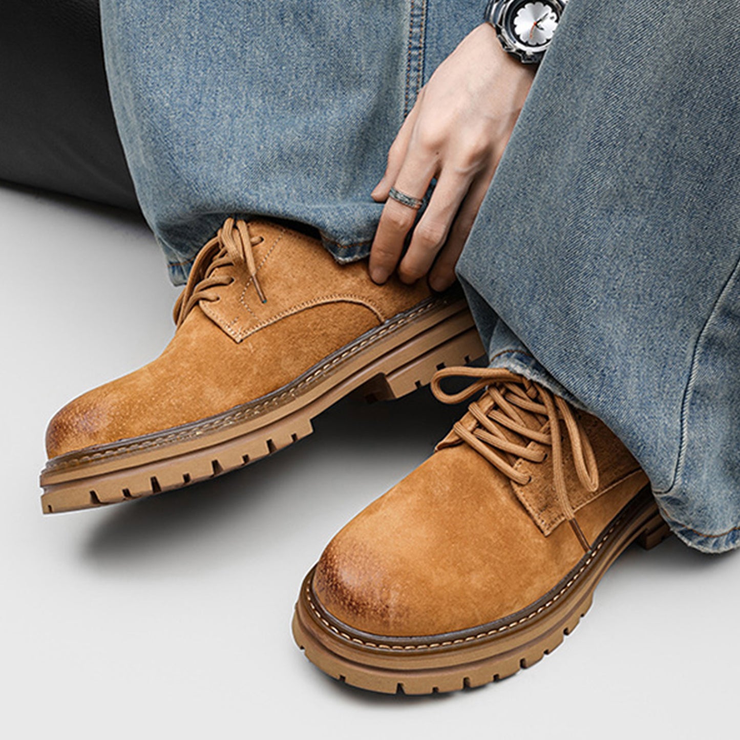 Men's Boots Low-Top: Distressed Toe & Rugged Sole