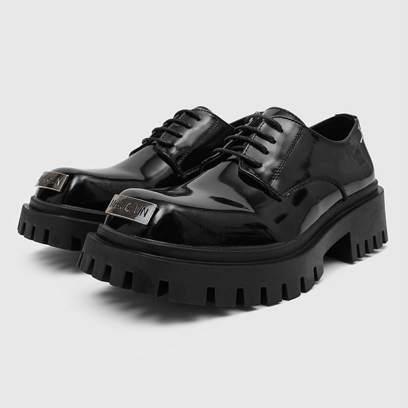 Men's Derby Shoes: Architectural Toe Detail & Elevated Comfort Foundation