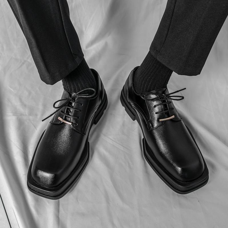 Contemporary Square-Toe Men's Derbys Shoes: Refined Metal Detailing & Modern Silhouette