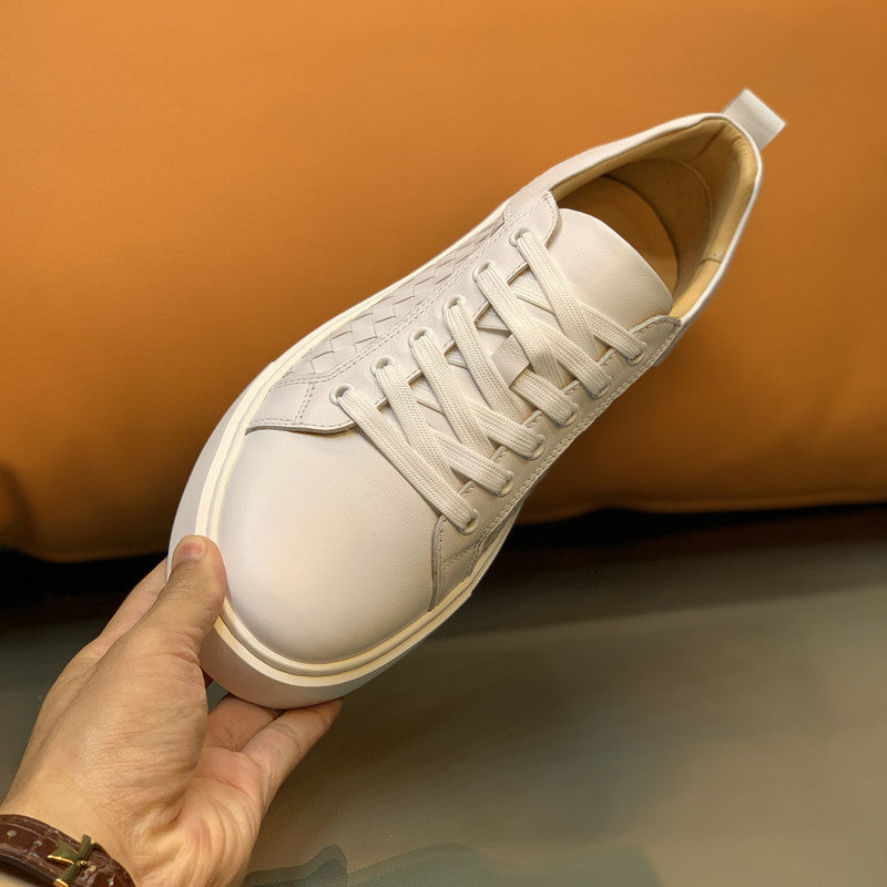 Men's Woven Panel Sneakers: Contrast Sole & Modern Textured Design