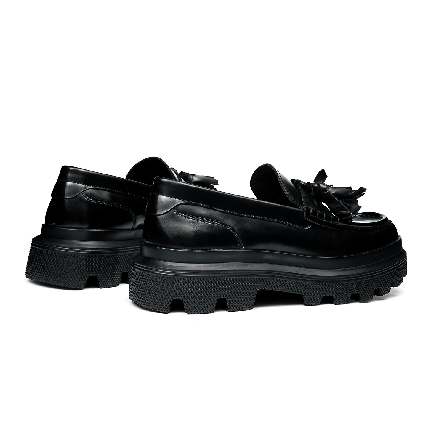 Men's Elevated Tassel Loafers: Architectural Sole & Dynamic Fringe Detailing