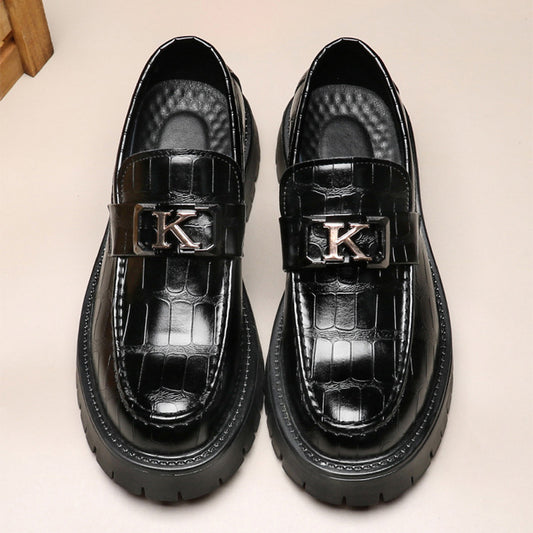 Men's Loafers: Iconic Hardware & Dimensional Grain Detailing