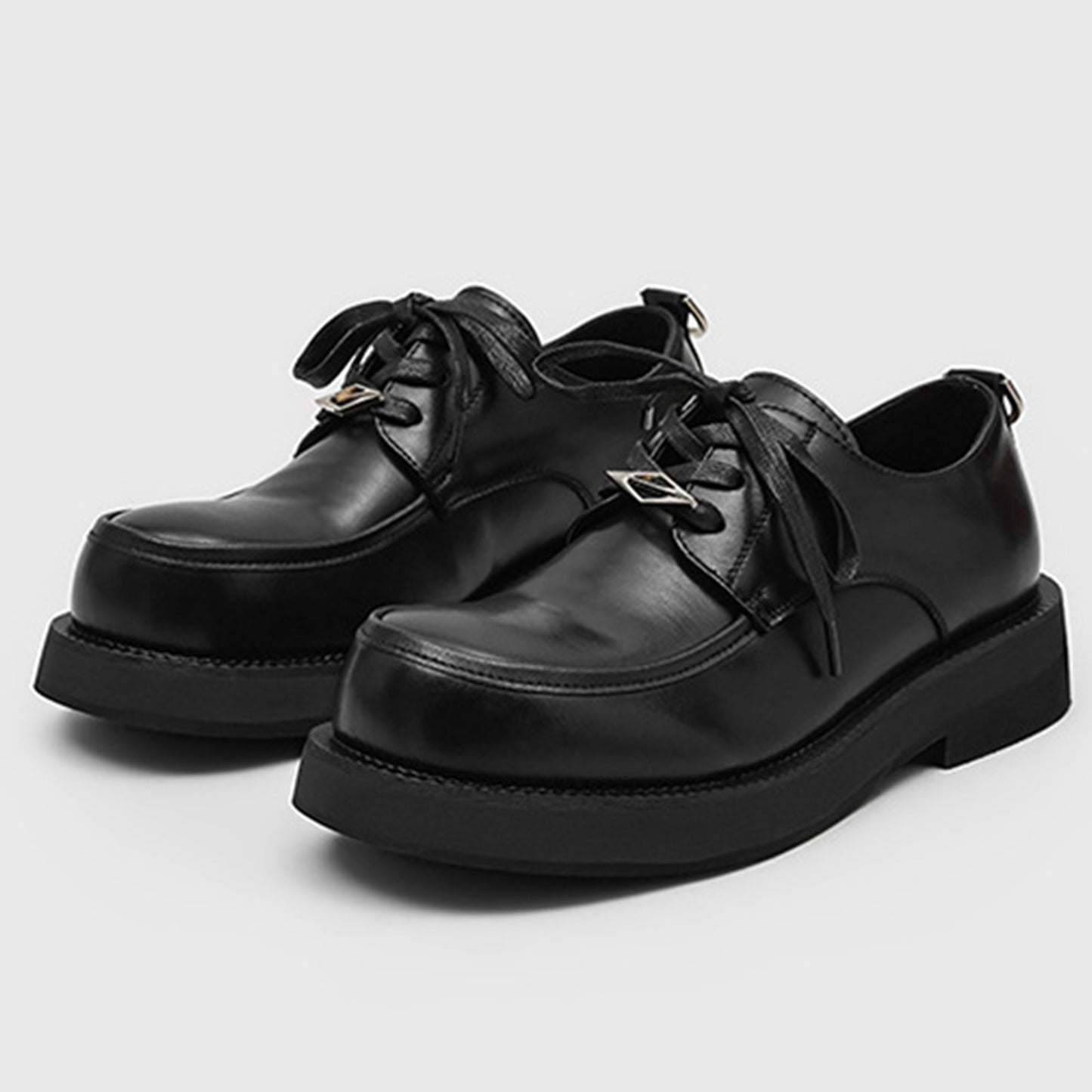 Men's Derby Shoes: Chunky Sole & Bold Hardware Accent Statement