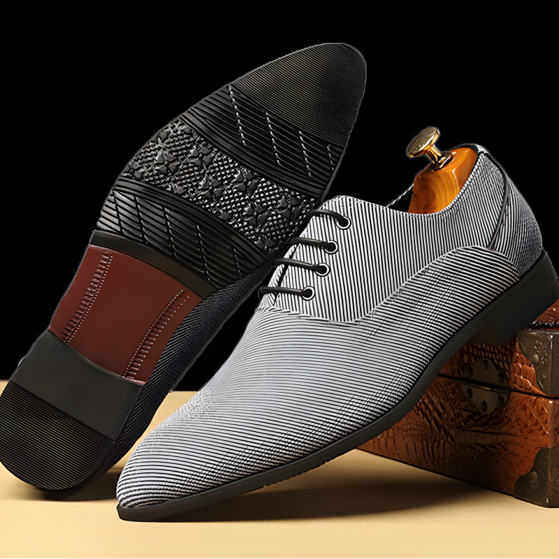 Men’s Classic Textured Oxford Shoes