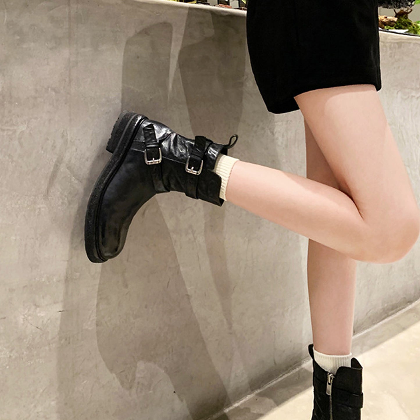 Women's Edgy Buckle Boots: Statement Dual Straps & Sleek Side-Zipper Access