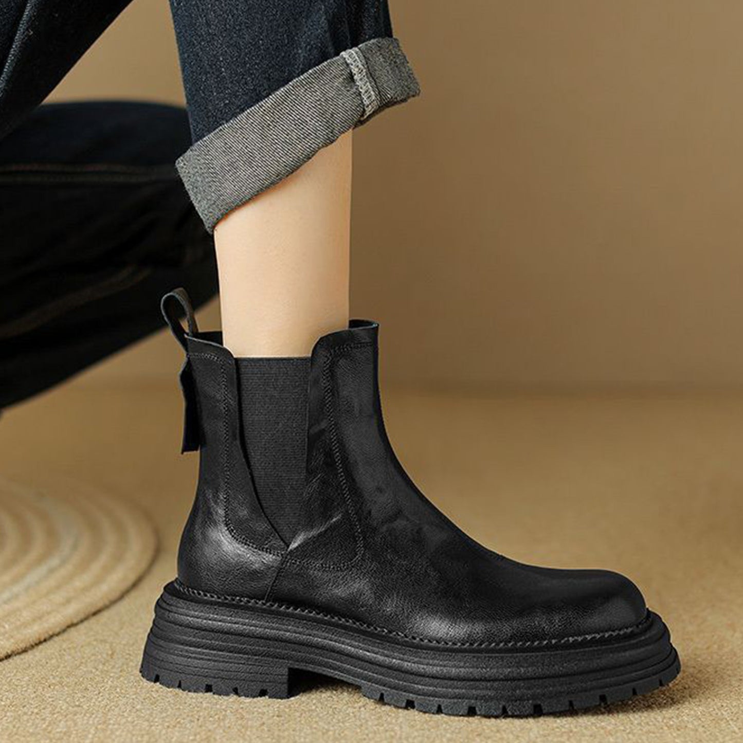 Women's Urban Utility Chelsea Boots: Platform Sole & Streamlined Elastic Panels