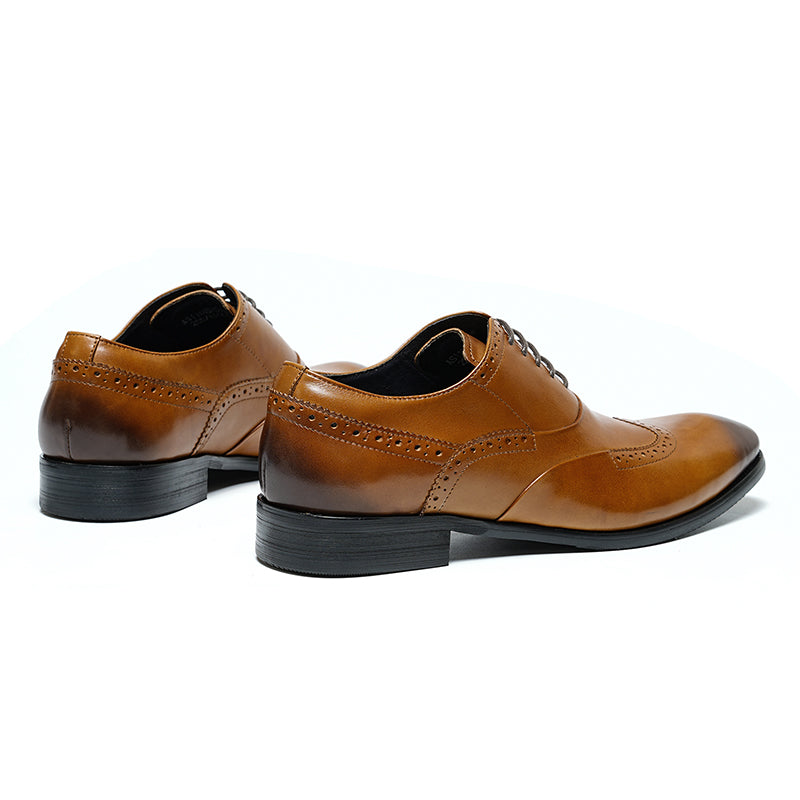 Men's Brogue Oxford Shoes Intricate Detailing