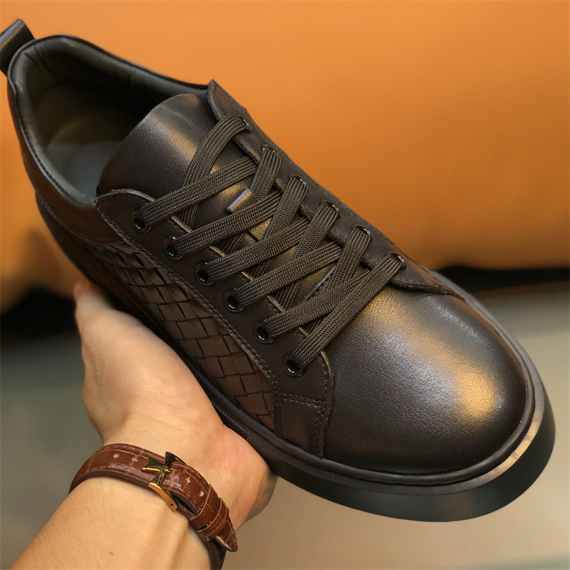 Men's Woven Panel Sneakers: Contrast Sole & Modern Textured Design
