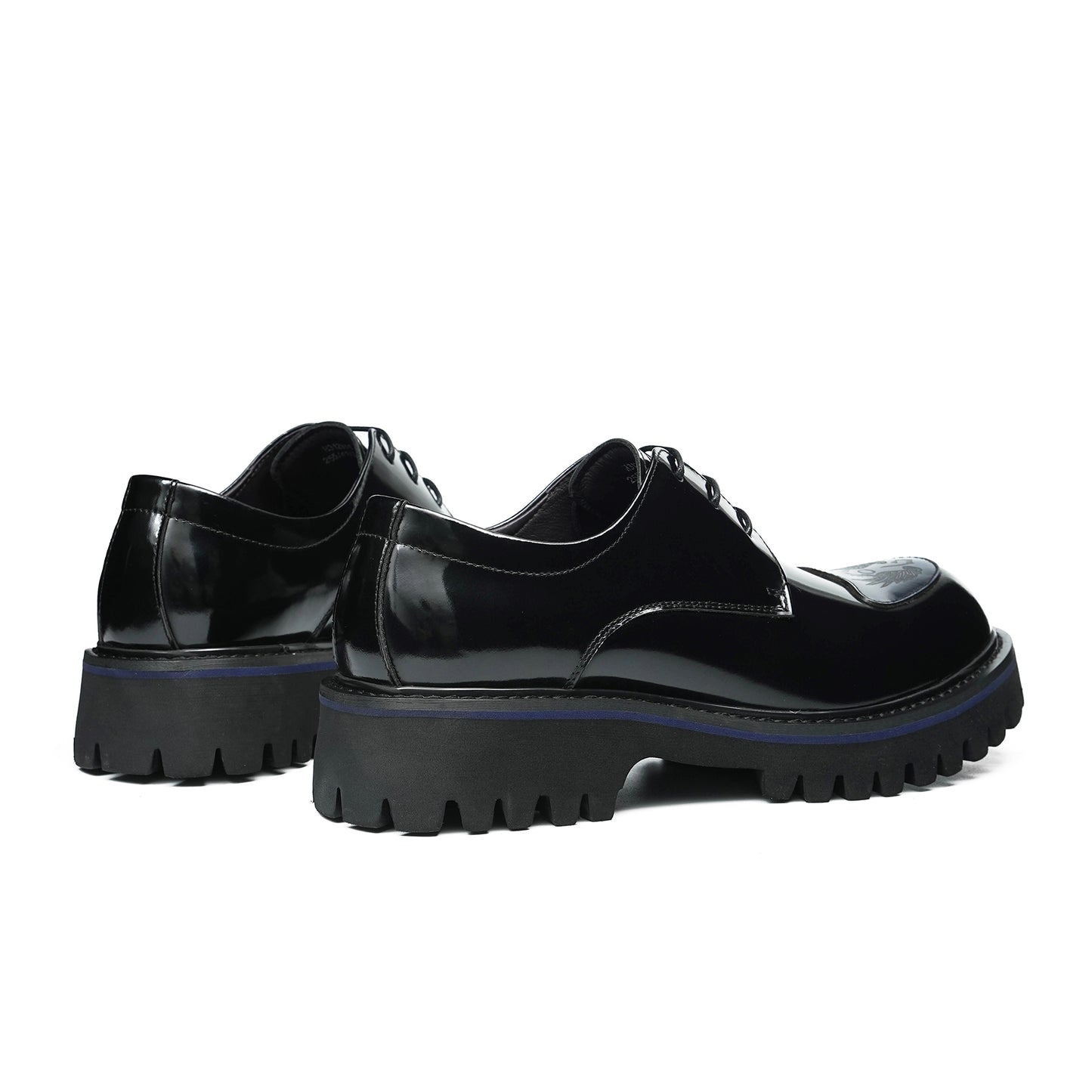 Men's Derby Shoes: Structural Tread Pattern & Refined Detailing