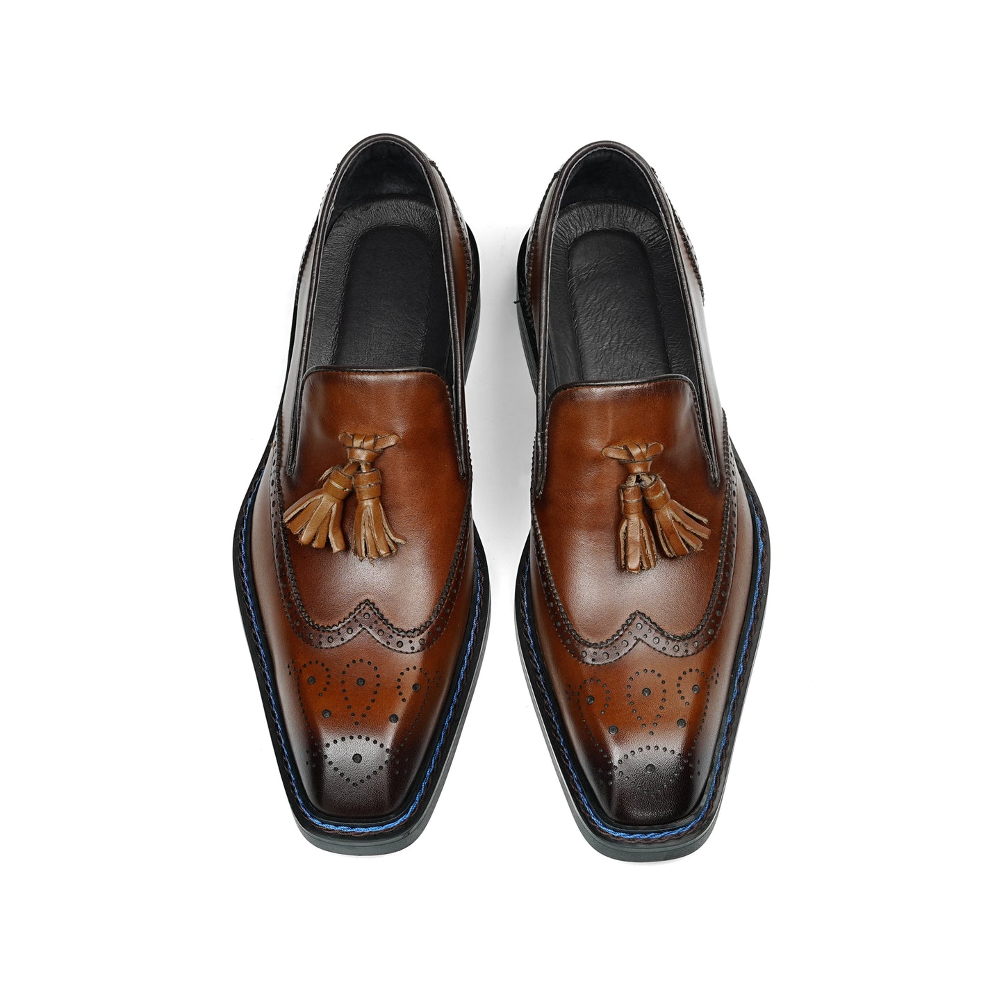 Artisan-Carved Men's Loafers: Swinging Tassel Accents & Refined Comfort