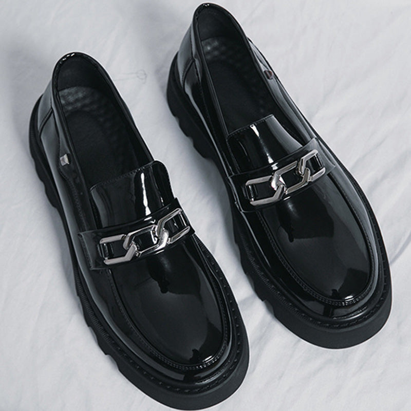 Sculptural Chain Men's Loafers: Architectural Sole & Sleek Silhouette