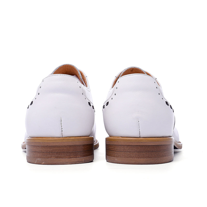 Men’s White Wingtip Oxford Shoes Classic Brogue Elegance