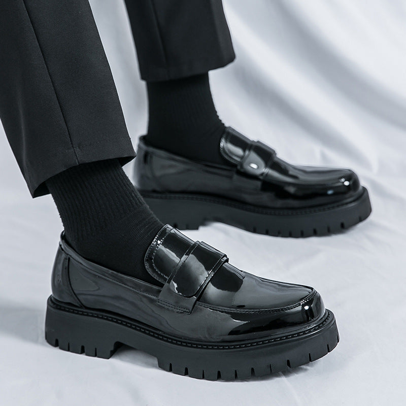 Modern Two-Tone Men's Loafers: Architectural Sole & Streamlined Silhouette