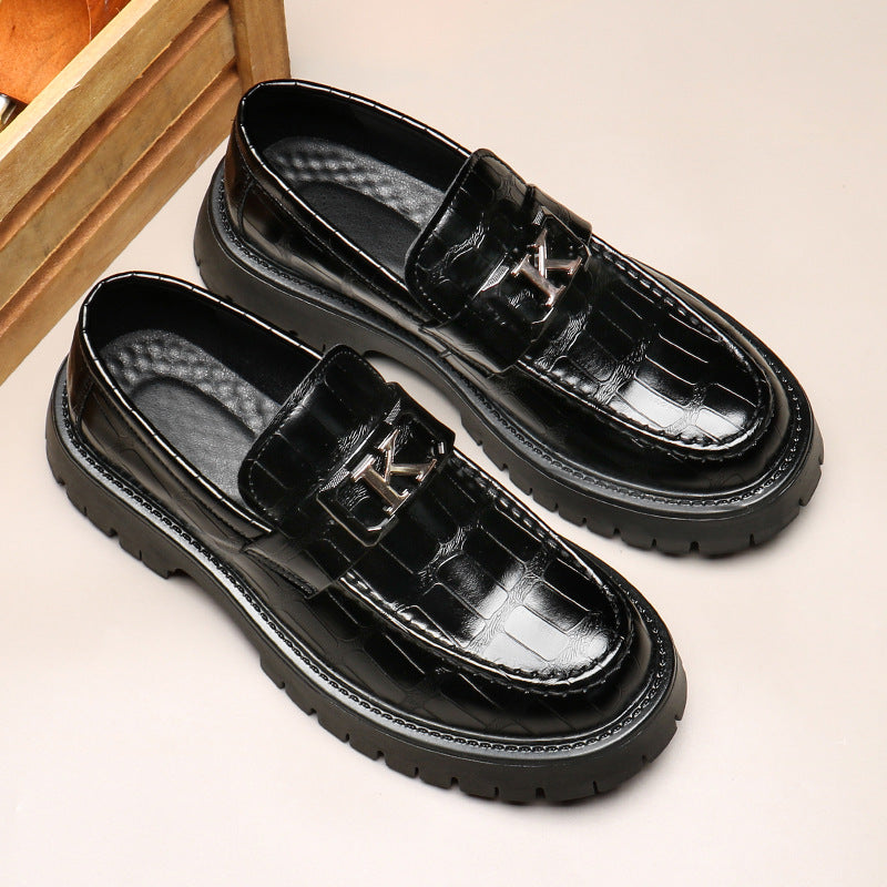 Men's Loafers: Iconic Hardware & Dimensional Grain Detailing