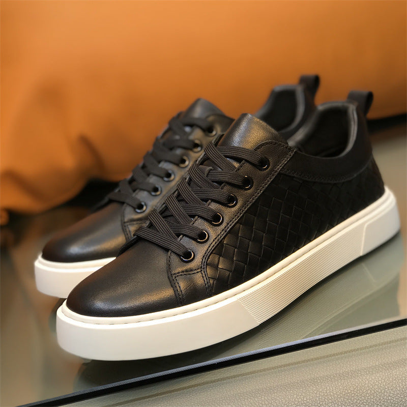 Men's Woven Panel Sneakers: Contrast Sole & Modern Textured Design