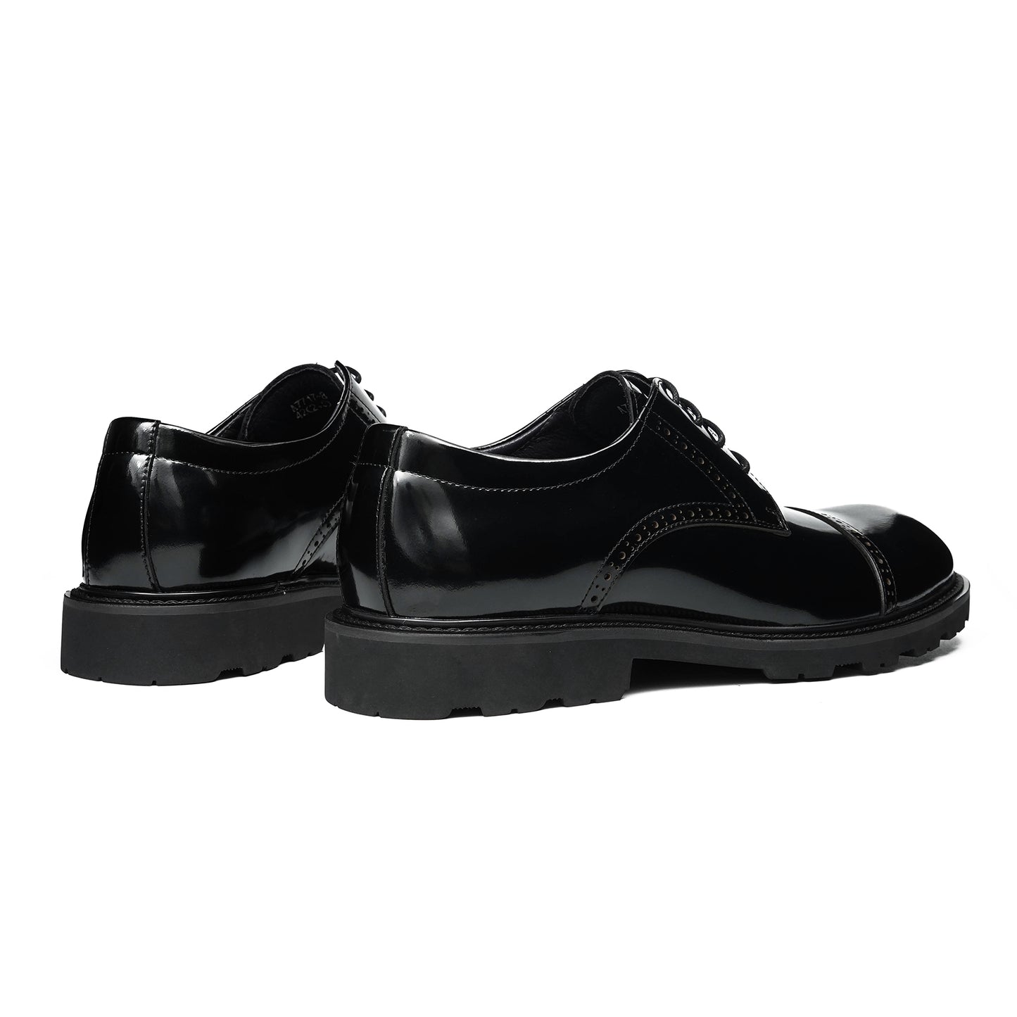 Men's Cap Toe Derby: Artisan Stitching & All-Terrain Assurance
