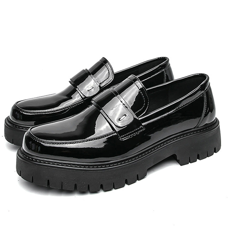 Modern Two-Tone Men's Loafers: Architectural Sole & Streamlined Silhouette