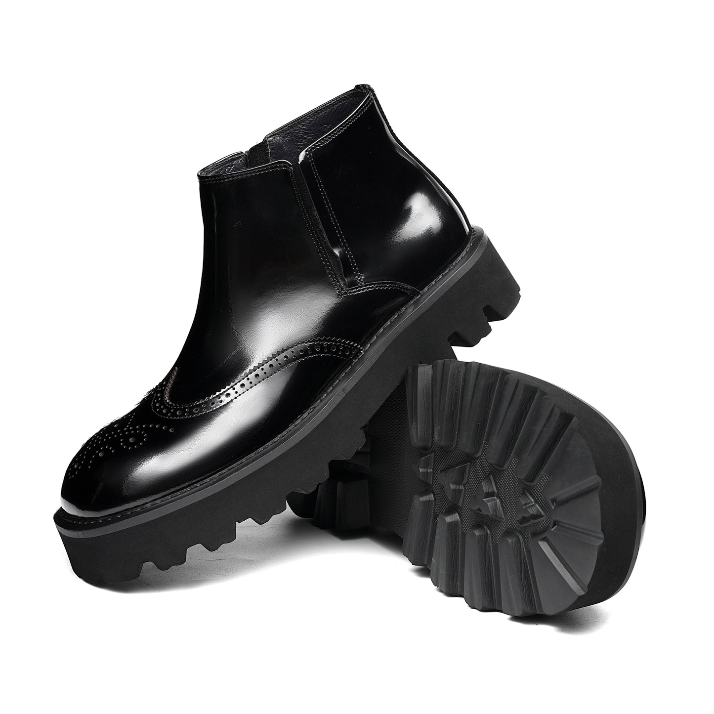 Artisan-Carved Men's Chelsea Boots: Elastic Ankle & Durable Sole Design