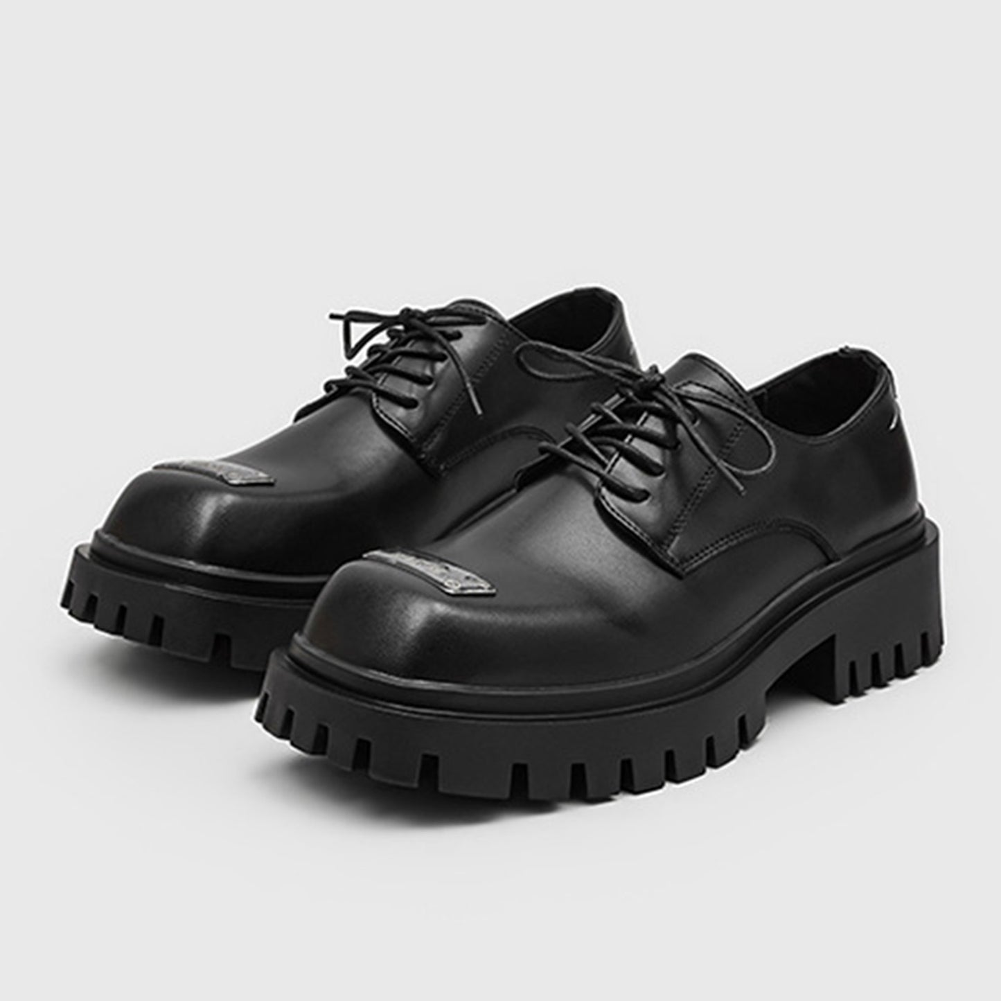 Men's Derby Shoes: Chunky Sole Lace-Up with a Signature Toe Detail