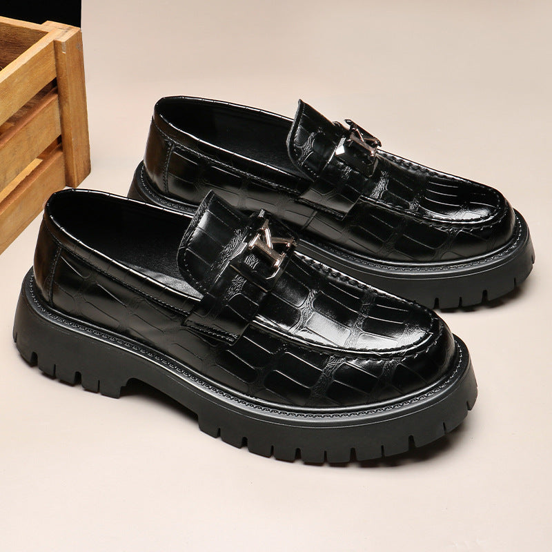 Men's Loafers: Iconic Hardware & Dimensional Grain Detailing
