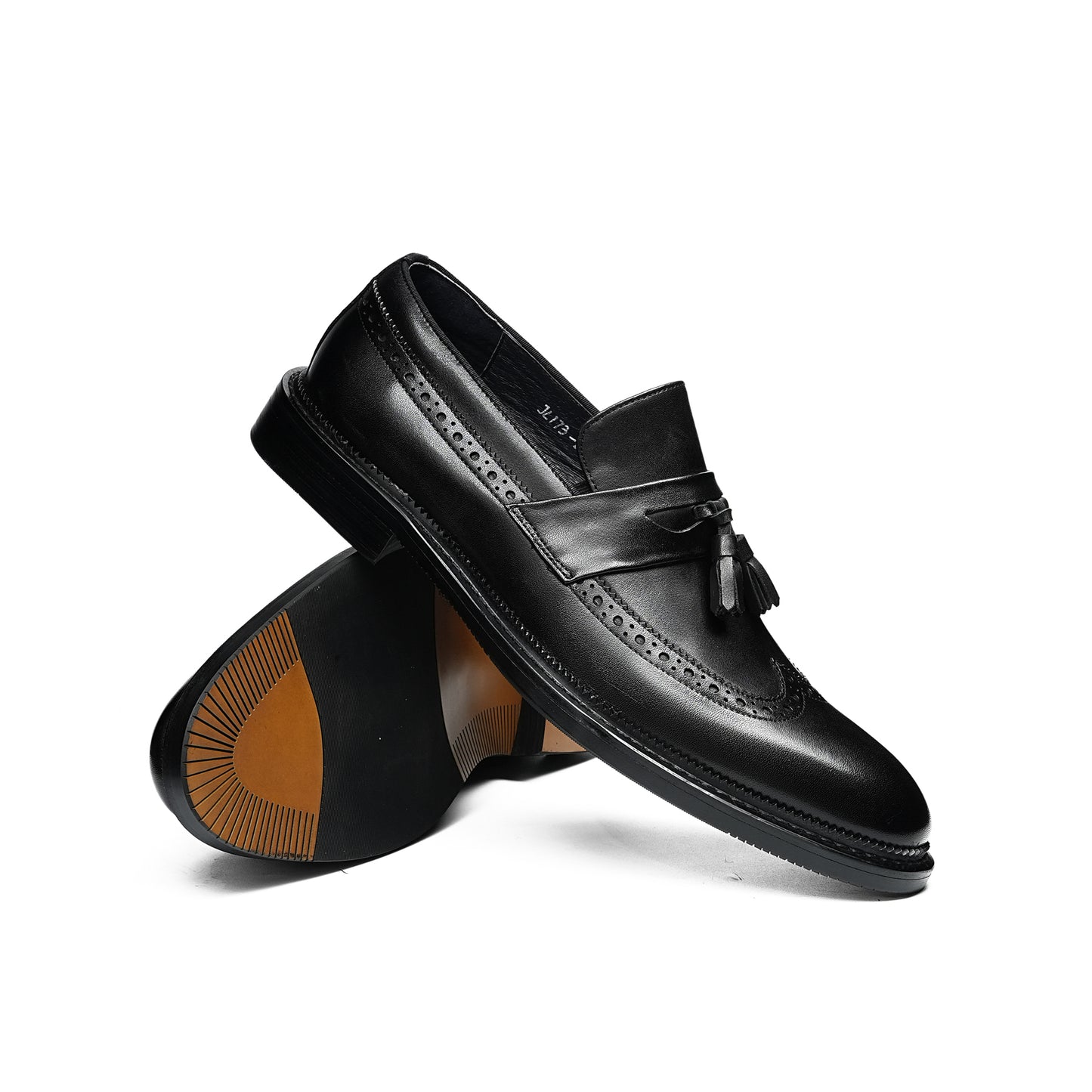 Artisan-Carved Men's Loafers: Intricate Brogue Artistry & Effortless Sophistication