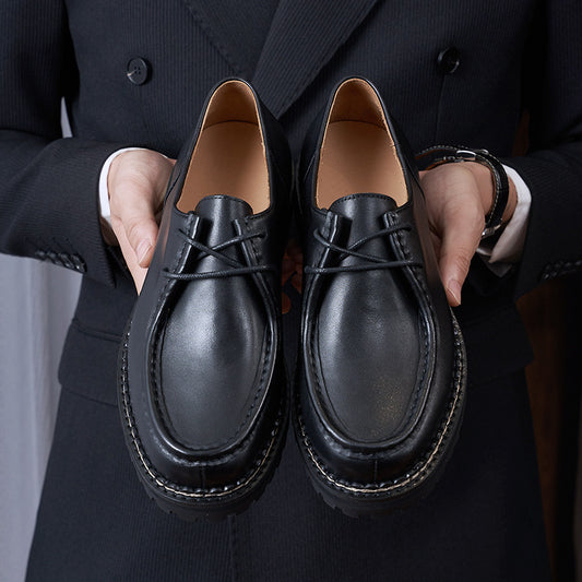Men's Moccasin Shoes: Rounded Toe with Decorative Stitching and Lacing