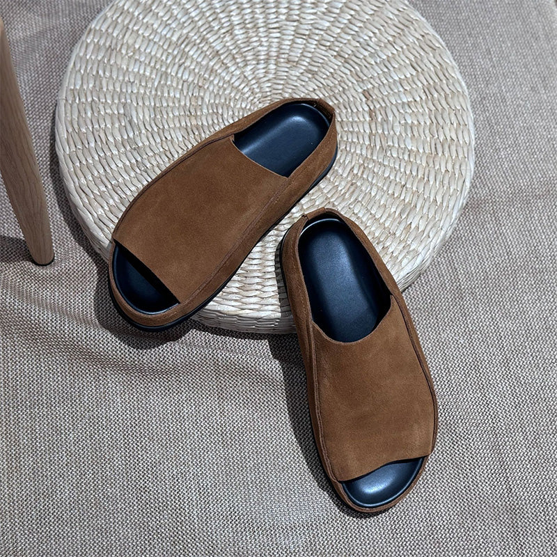 Architectural Open-Toe Slippers: Plush Comfort & Contrast Sole Design