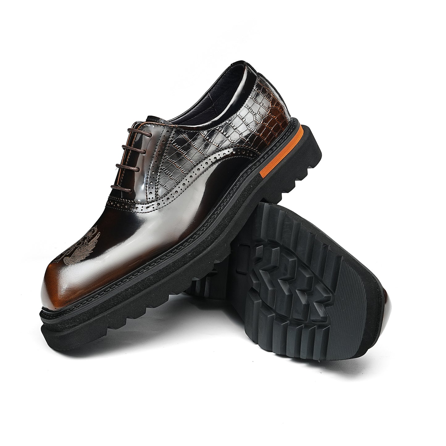 Men's Winged Oxford Shoes: Sculpted Toe Design & Timeless Elegance