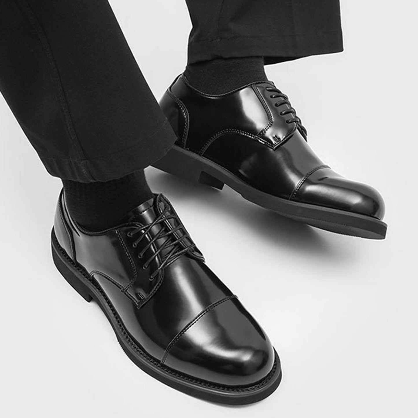 Classic Men's Derby Shoes Cap-Toe with a Polished Finish