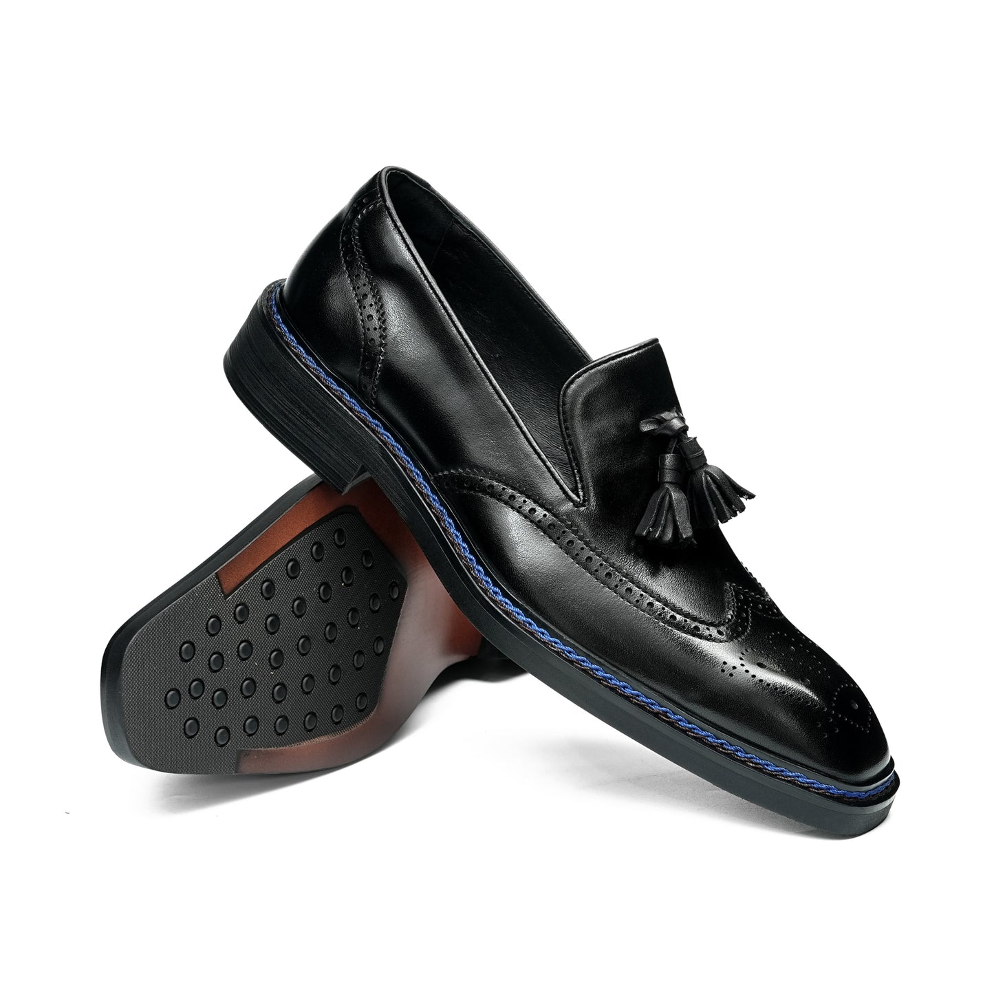 Artisan-Carved Men's Loafers: Swinging Tassel Accents & Refined Comfort