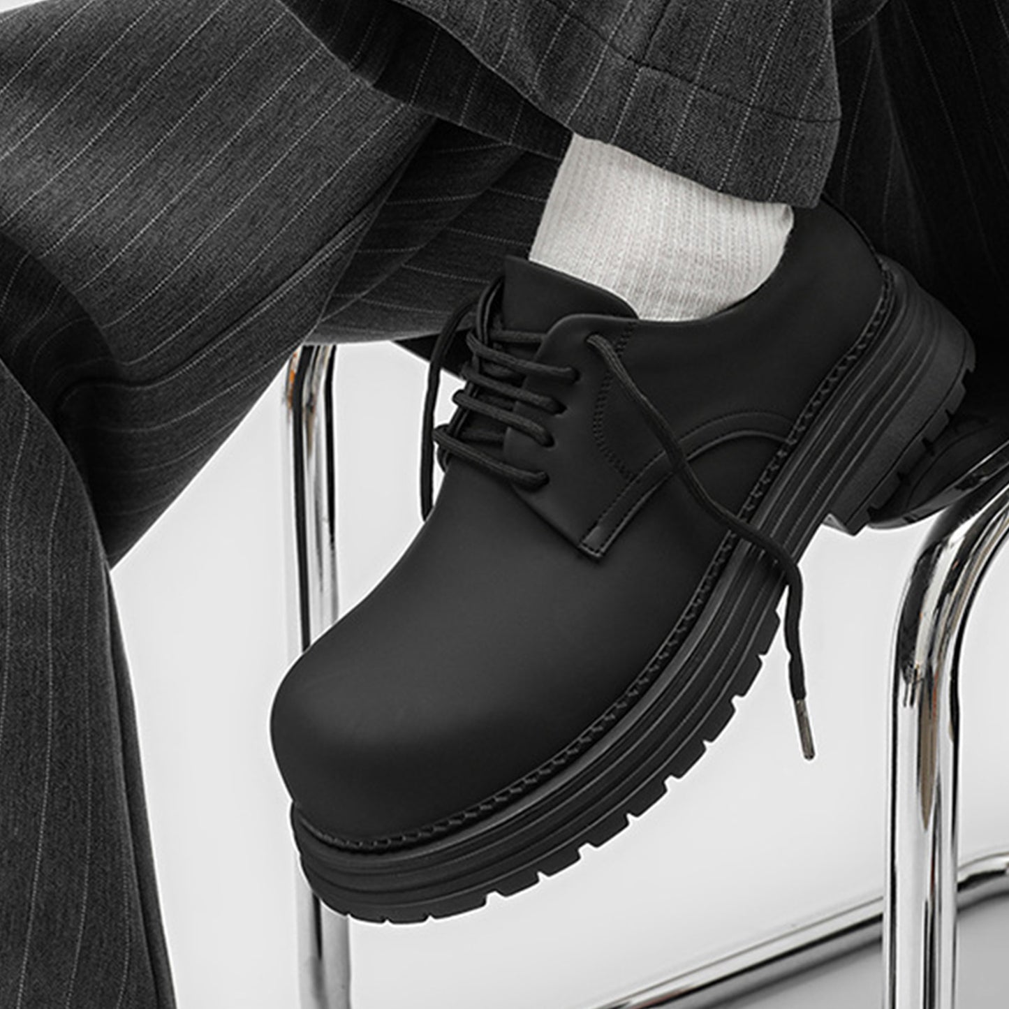 Men's Derby Shoes Chunky Sole with a Modern Rounded Toe