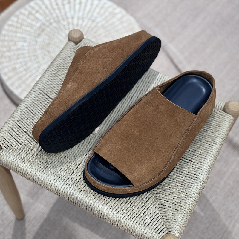 Architectural Open-Toe Slippers: Plush Comfort & Contrast Sole Design