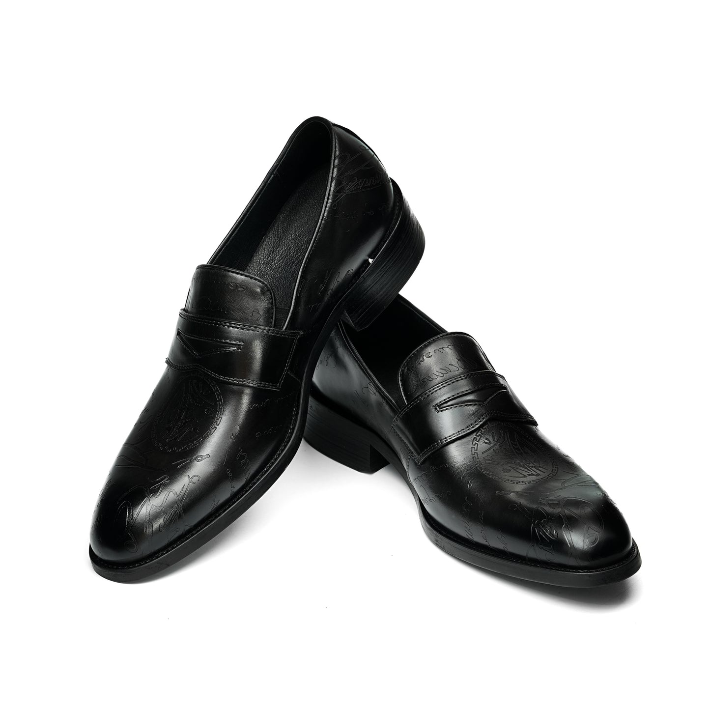 Men's Artisan-Carved Loafers: Intricate Detailing & Timeless Sophistication