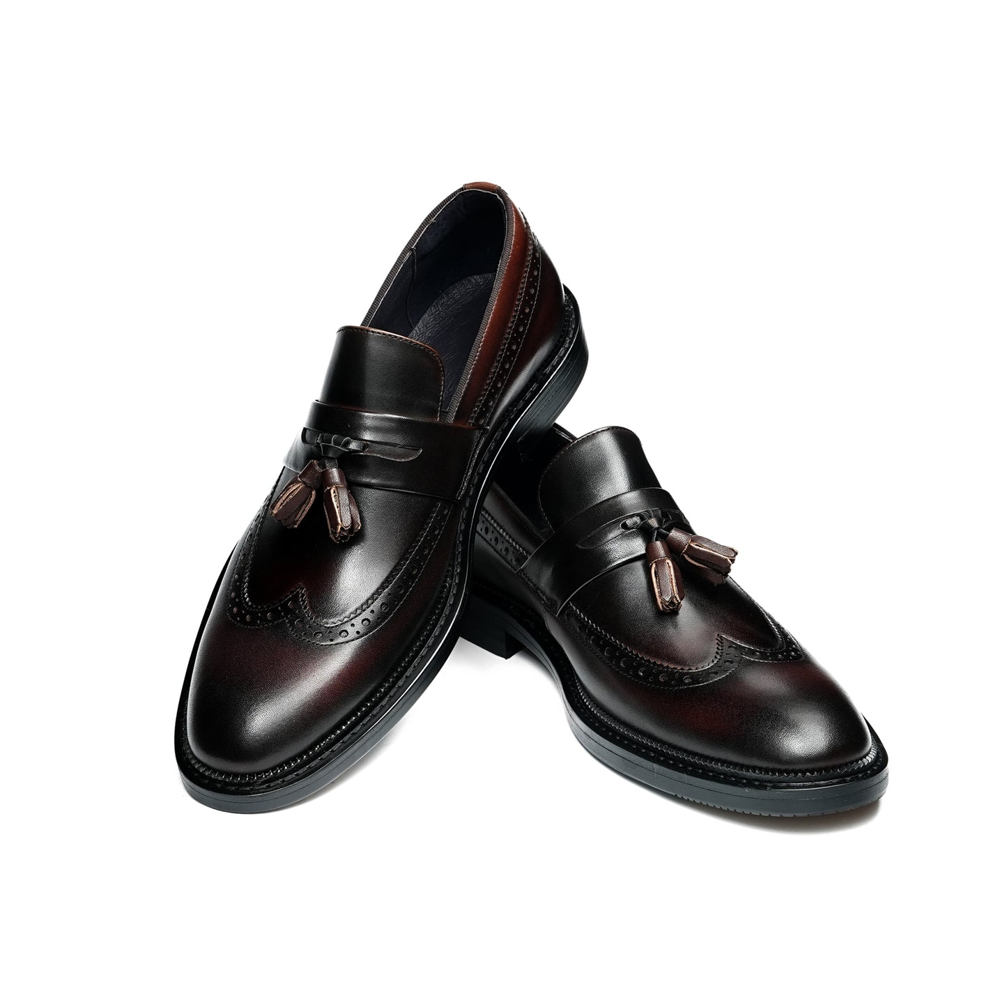 Artisan-Carved Men's Loafers: Intricate Brogue Artistry & Effortless Sophistication