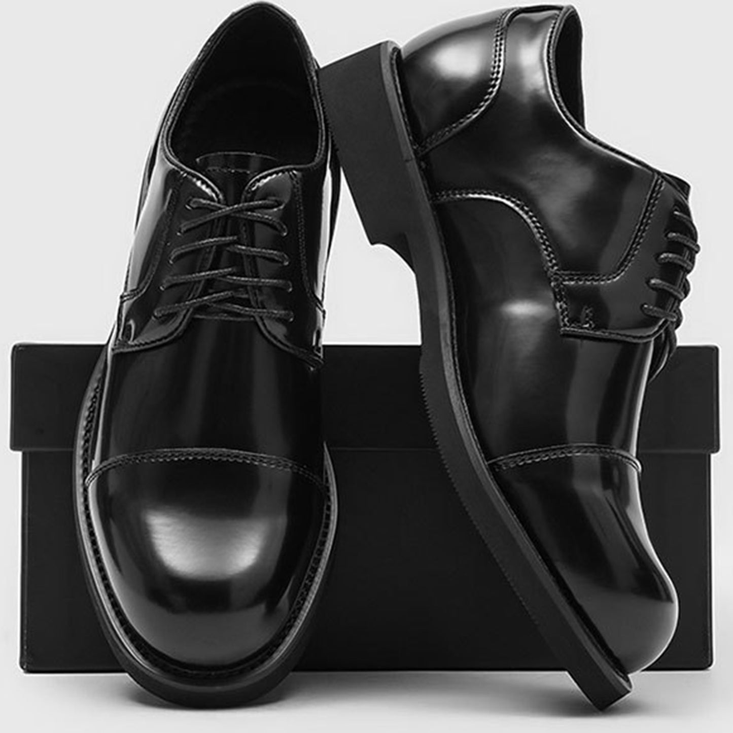 Classic Men's Derby Shoes Cap-Toe with a Polished Finish