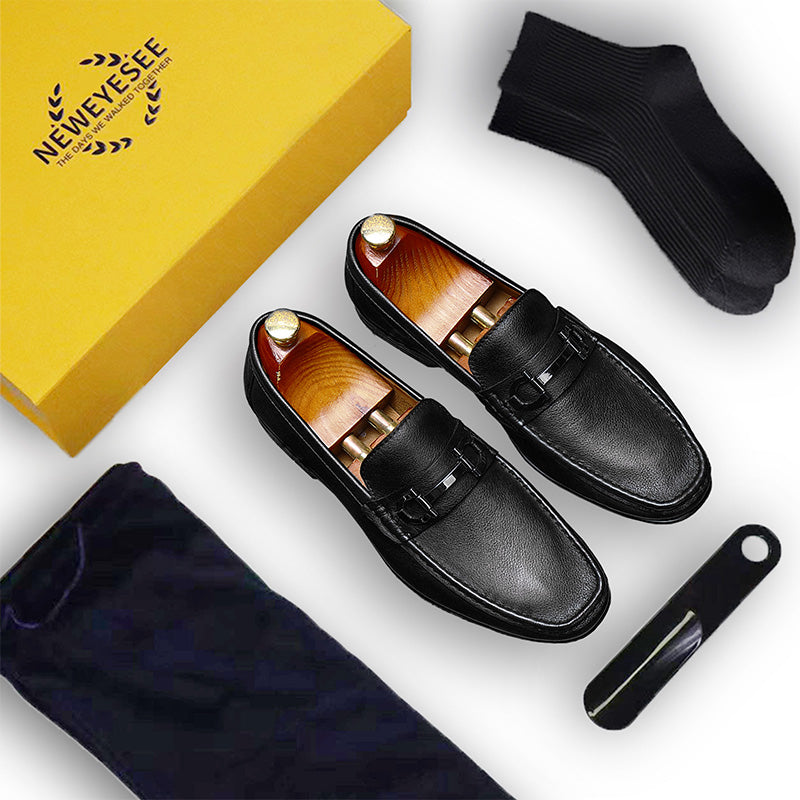 Men's Loafers - Structured Metal Accent & Polished Leather