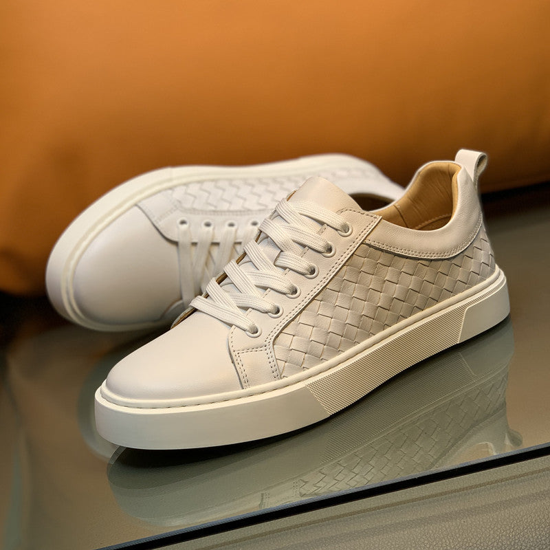 Men's Woven Panel Sneakers: Contrast Sole & Modern Textured Design