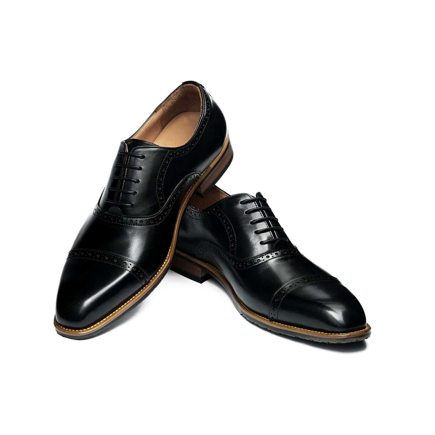 Men's Oxford Shoes: Heritage Three-Piece Brogue Artistry
