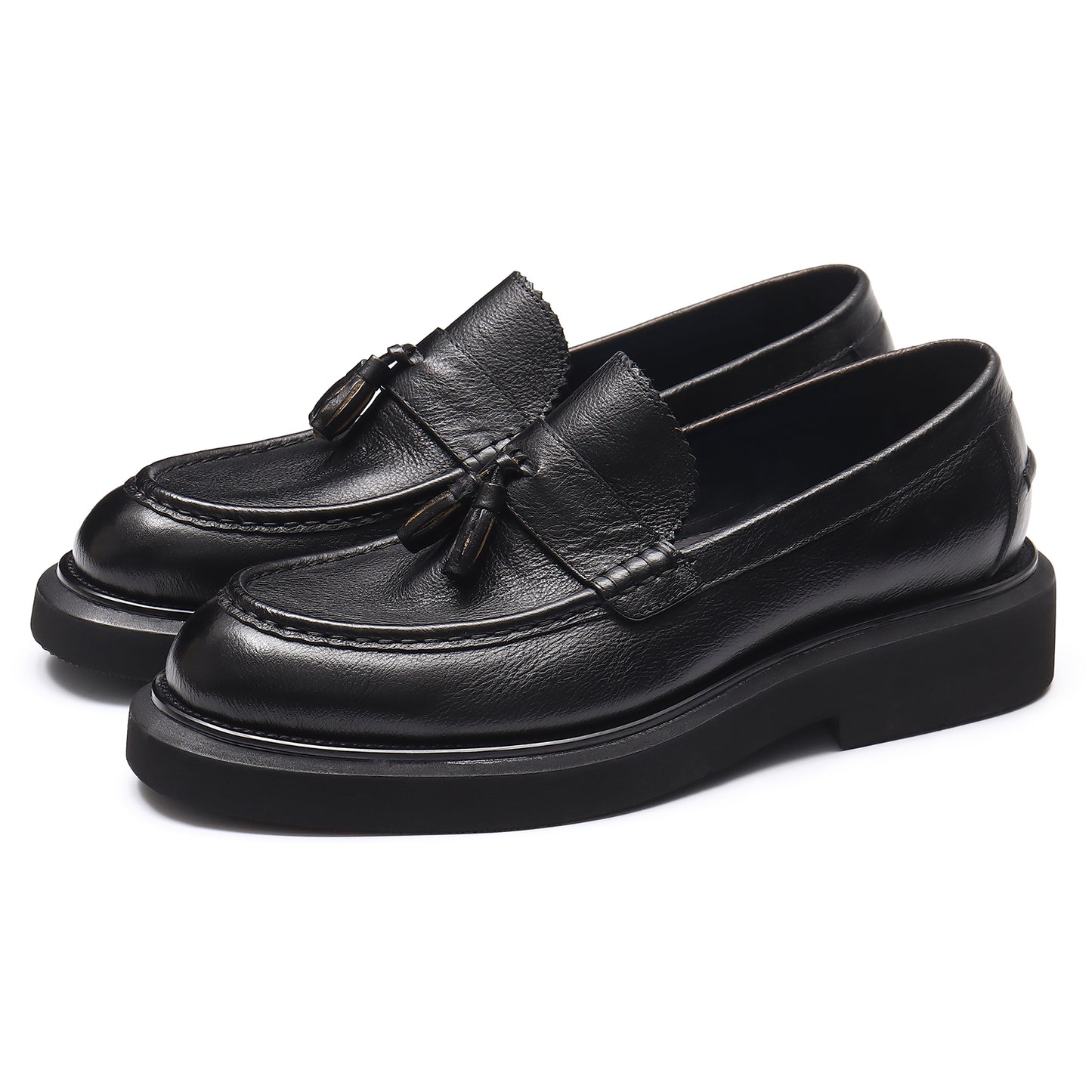 Mocasines de piel de becerro con punta grande y brillo