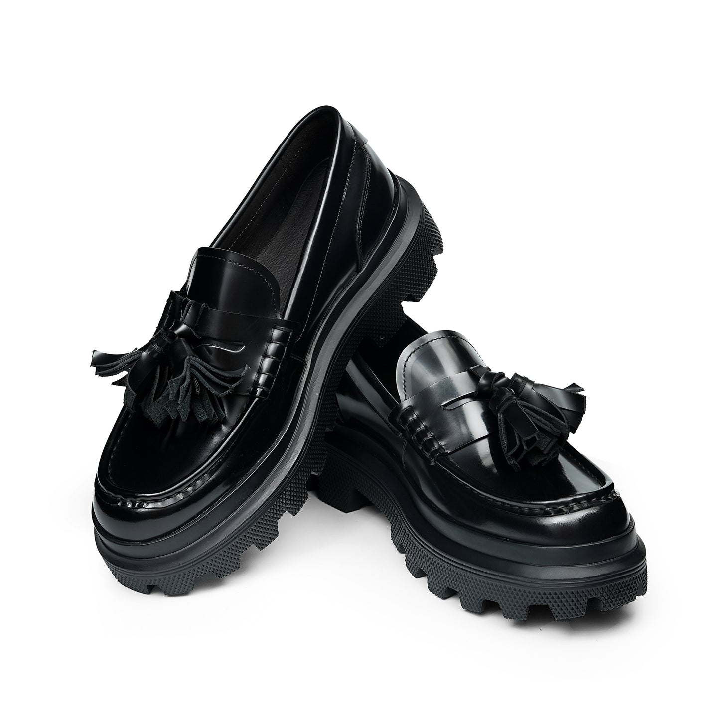 Men's Elevated Tassel Loafers: Architectural Sole & Dynamic Fringe Detailing